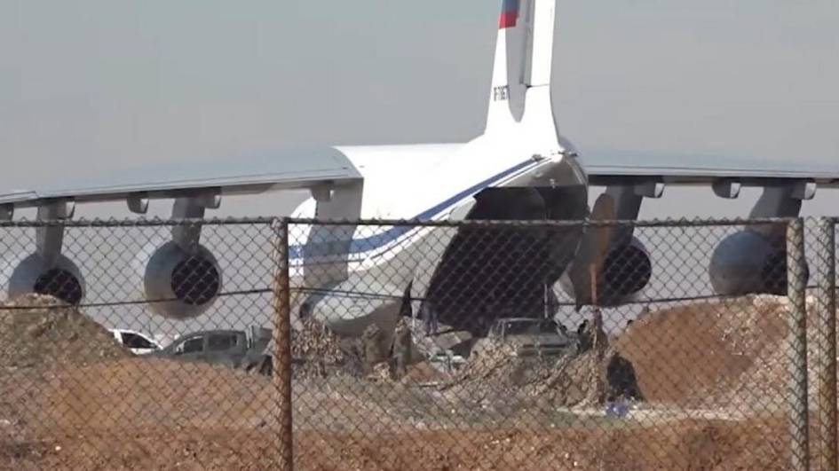 Rossiya Suriya aeroportidan qoʻshinlarini olib chiqib ketmoqda (video)